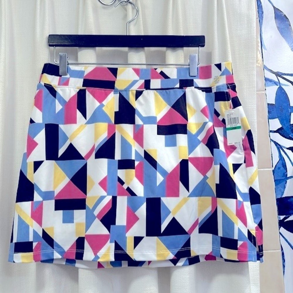 NWT Women’s Izod Golf Geometric Print Polyester & Spandex Golf Skort Size Large